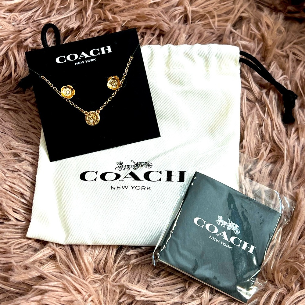 Coach Open Circle and Tea Rose Set